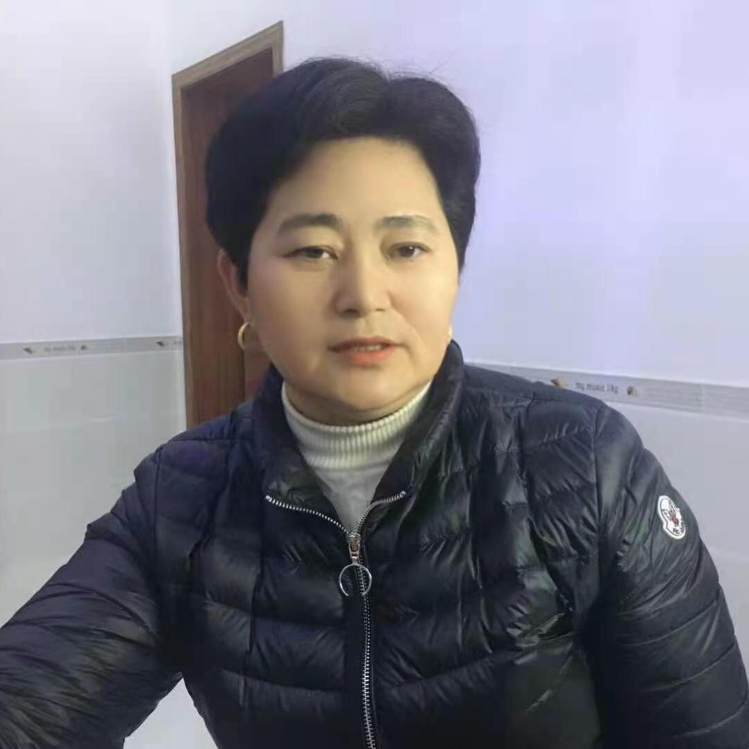 何姐