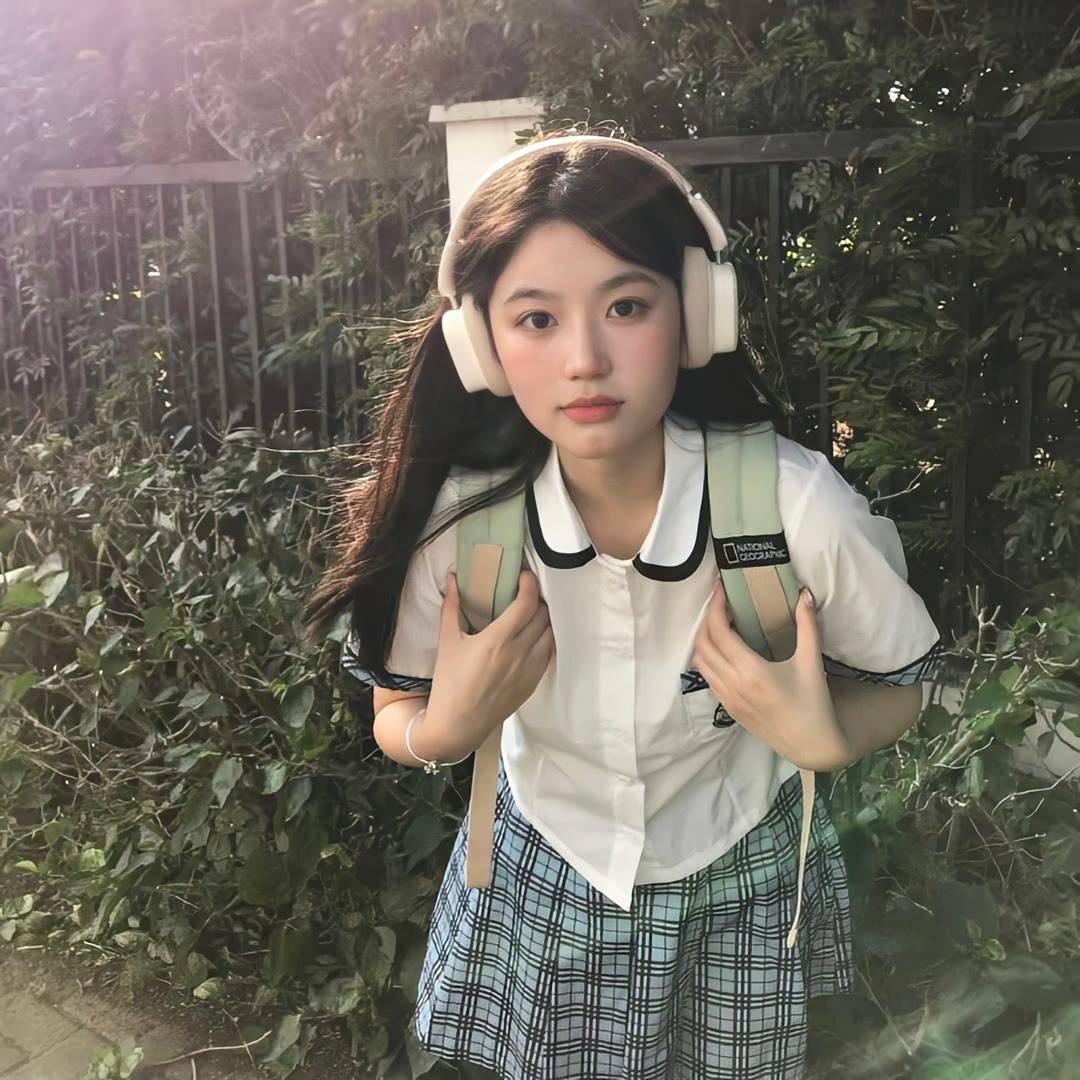 蓝桉..