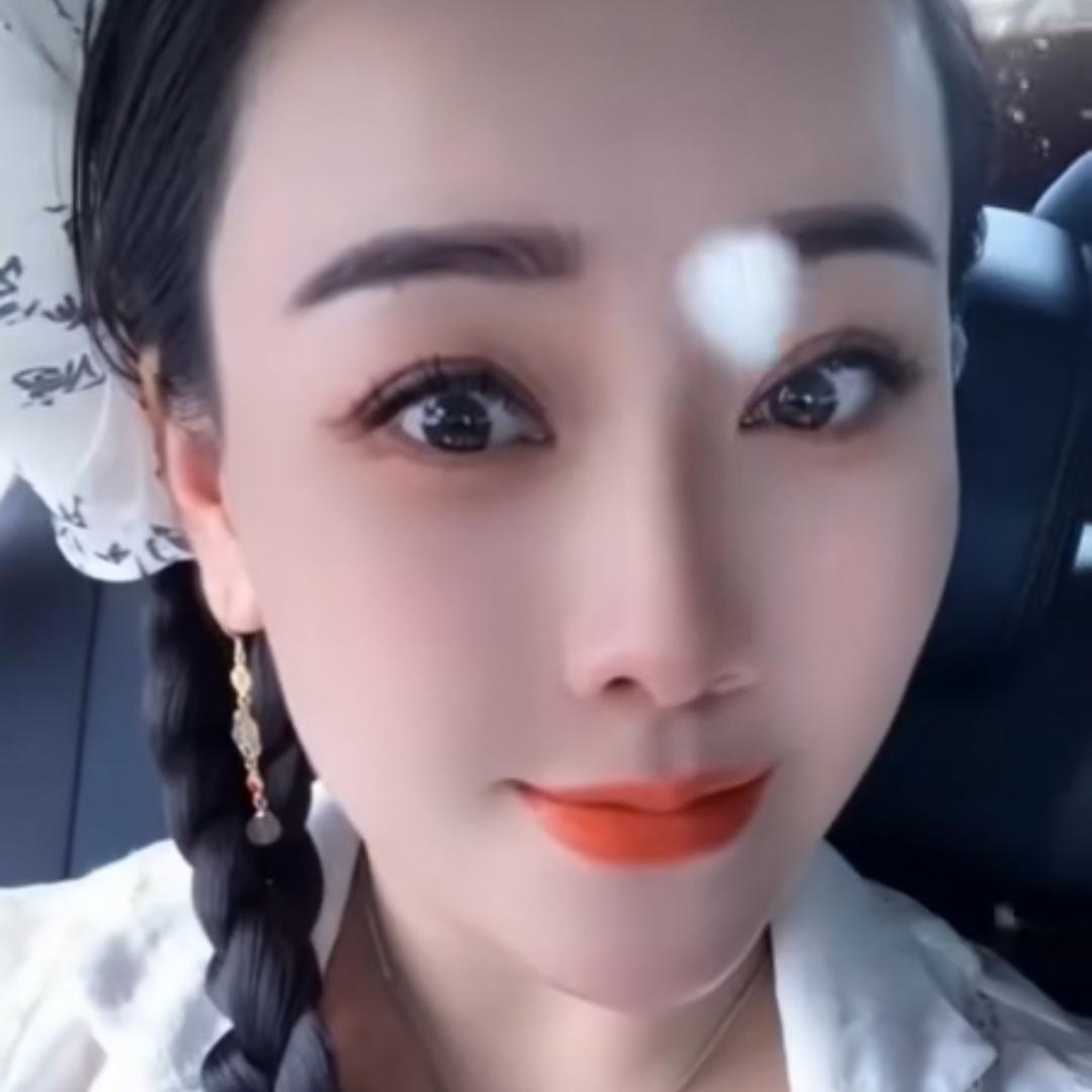 微胖蓉儿（连赞拉黑）