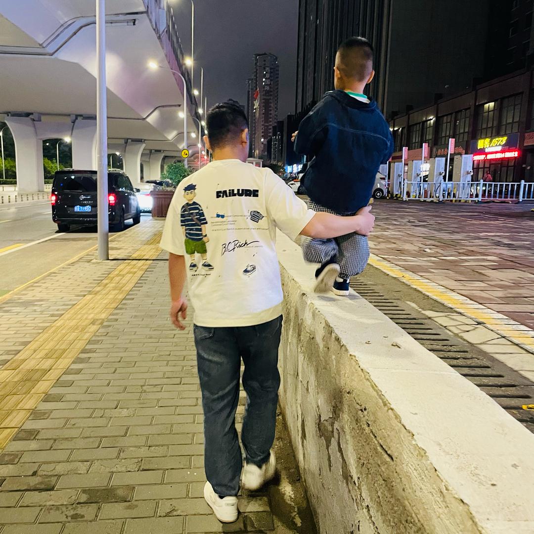 淡然。