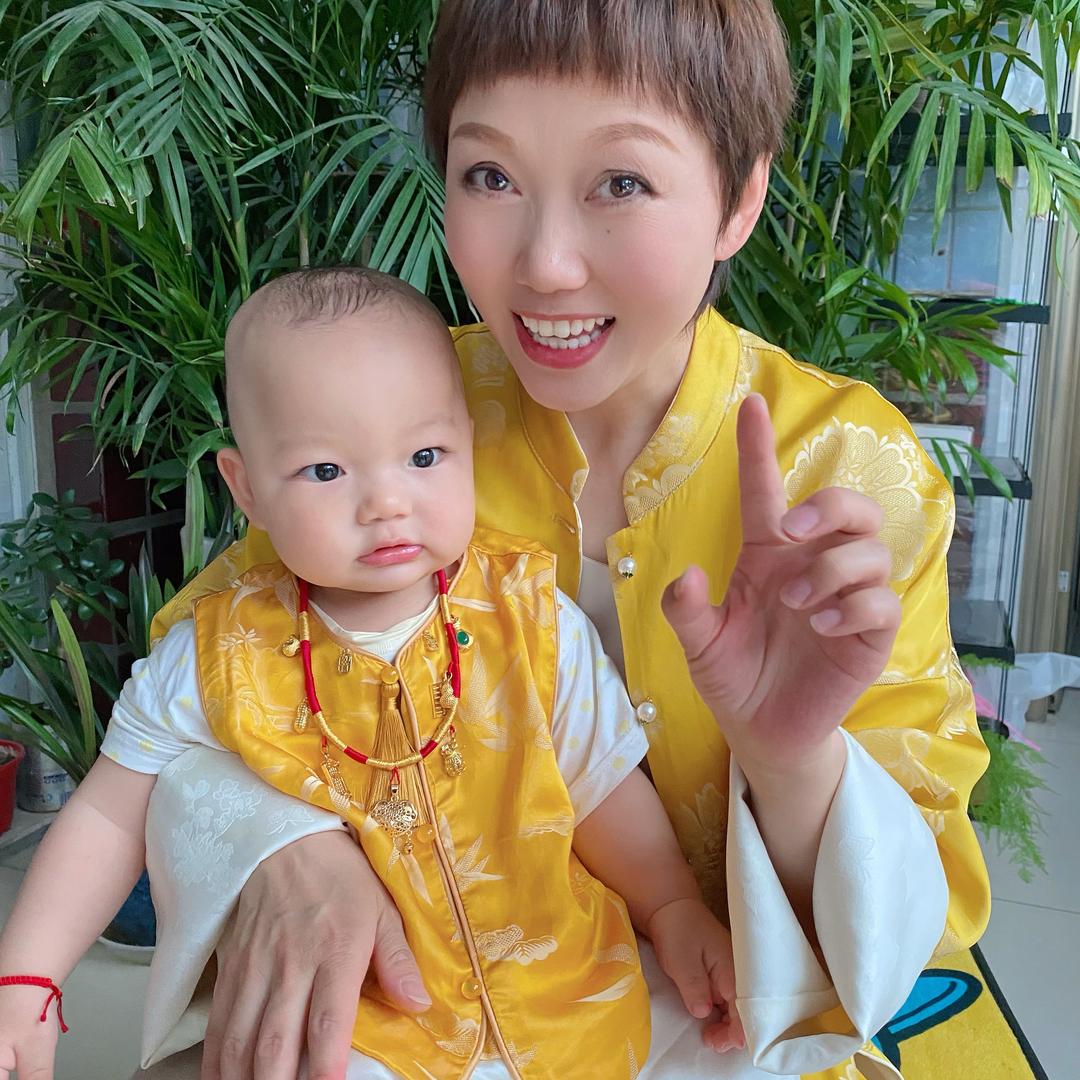 王妈和小🈷️亮（哺乳期）🌞