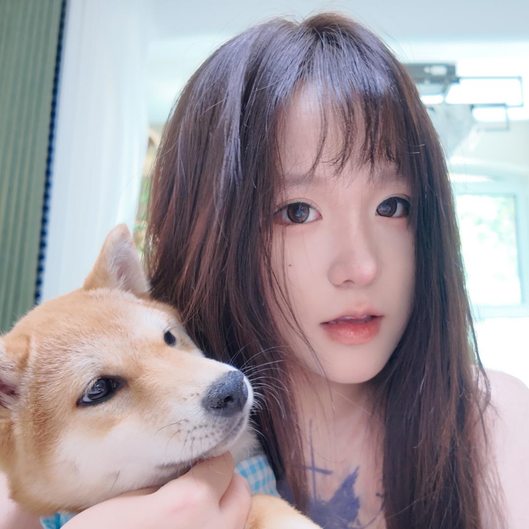 成成.
