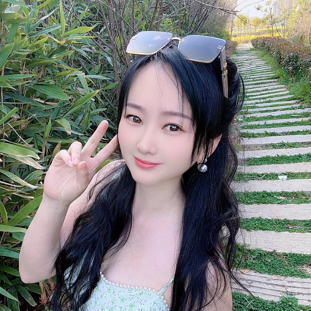 粘人的小妖精🧚