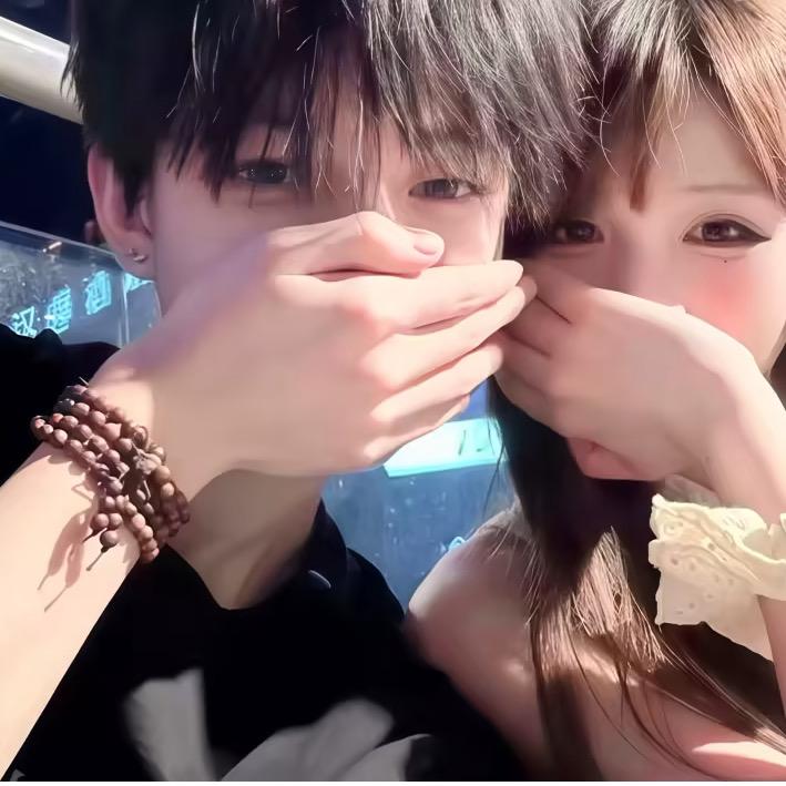 ╰浅། – _ – །笑╮