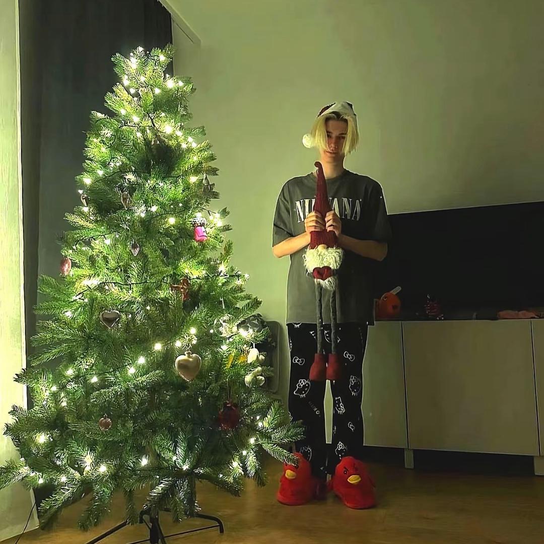 𝒮𝒩𝒪𝒲ℱ𝒜ℒℒ