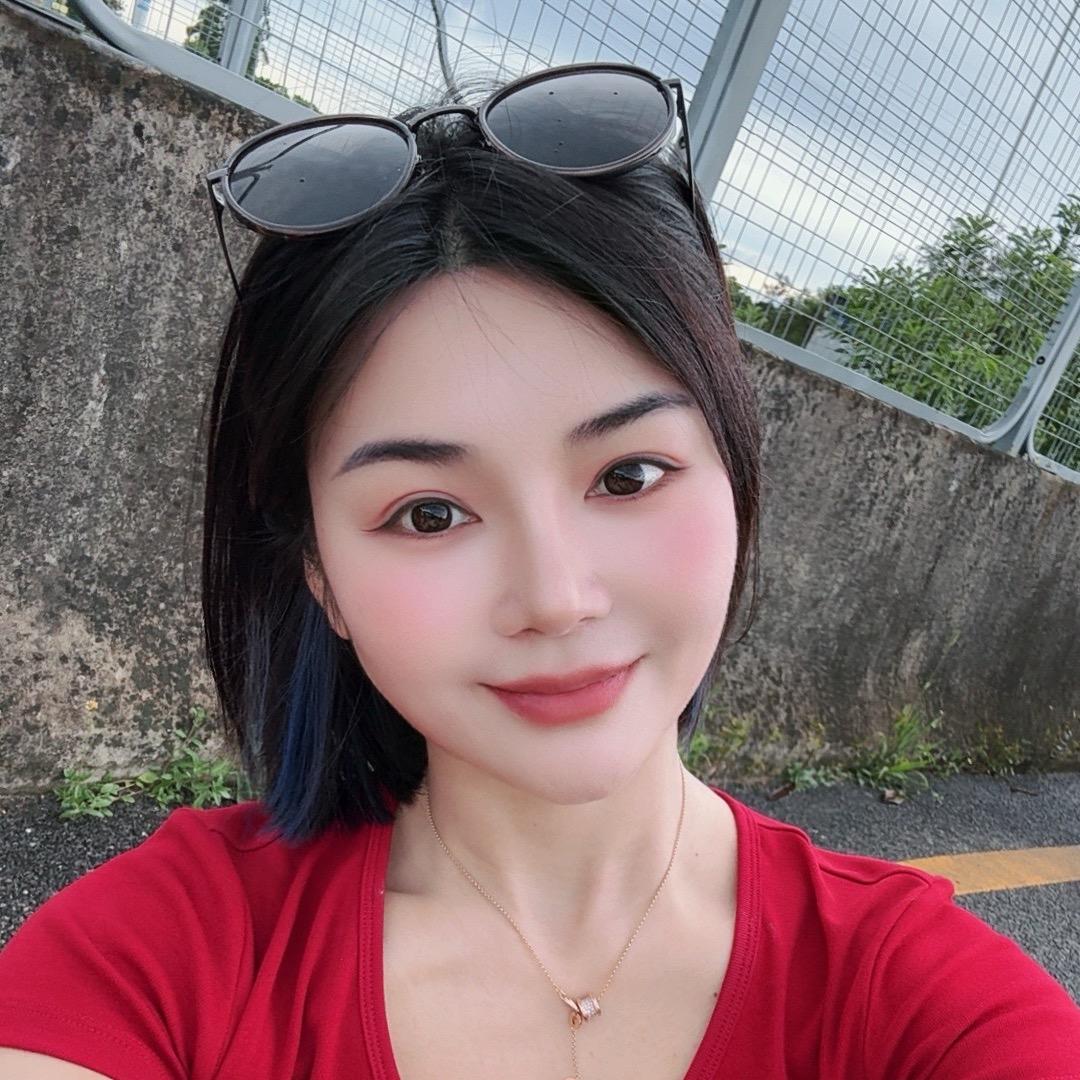 罗柒柒