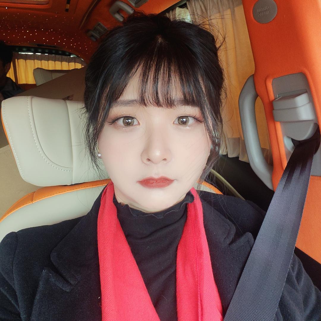 _君善抚琴我善舞