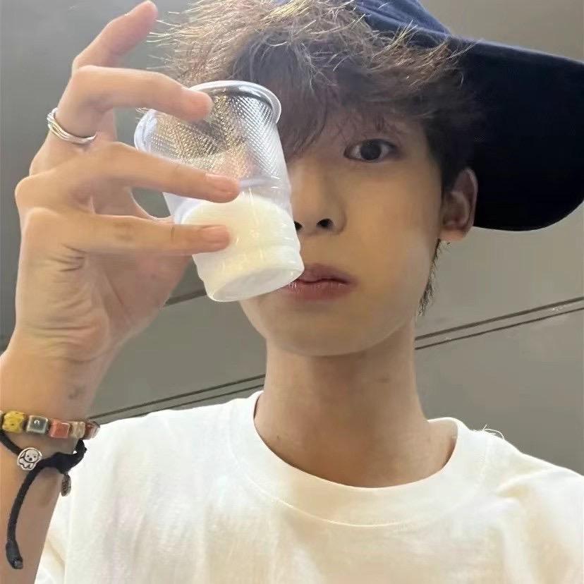 @二十岁高冷小爸