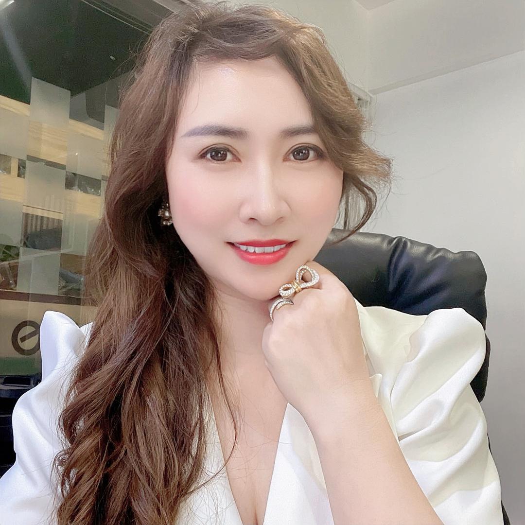 凯瑟琳小姐  Ms.Catherine