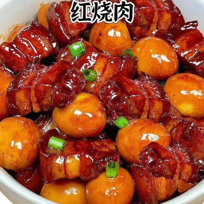 家常版做法红烧肉米饭，小鸡炖蘑菇