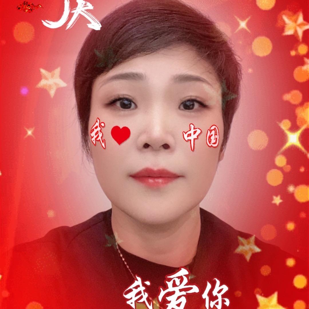 倾城女装    黄娟