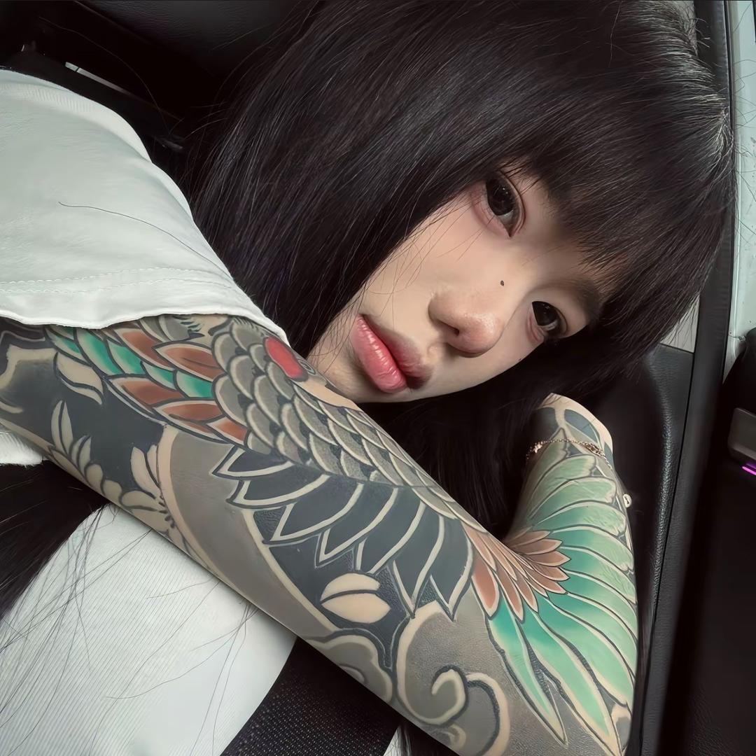 雯子。