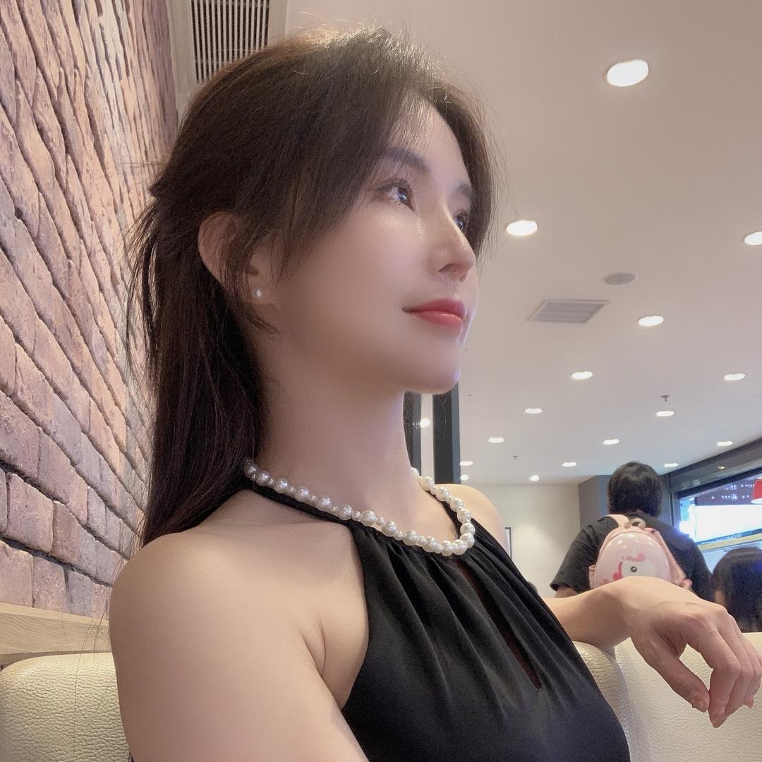 月月💃