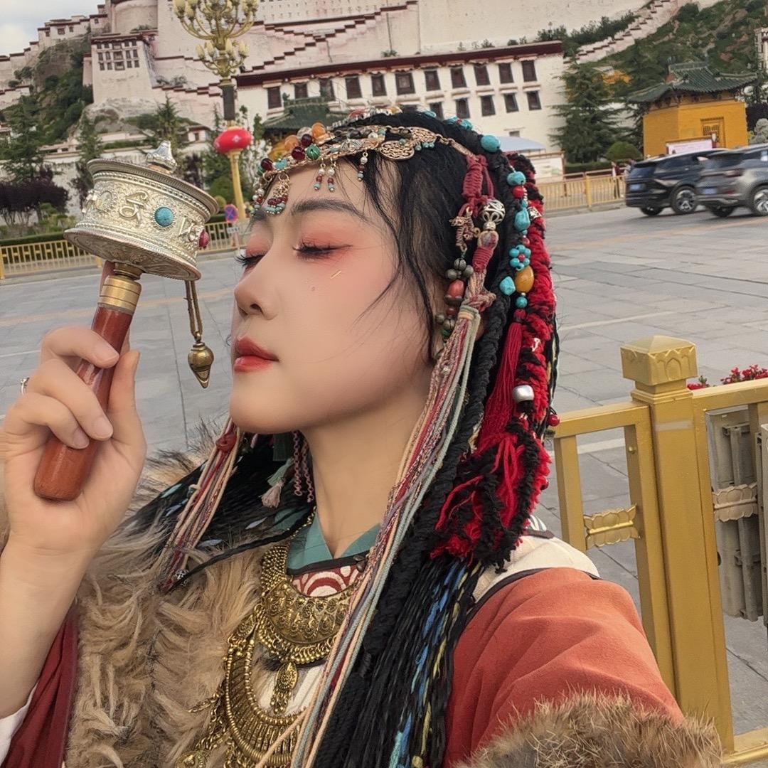 Miss赵.