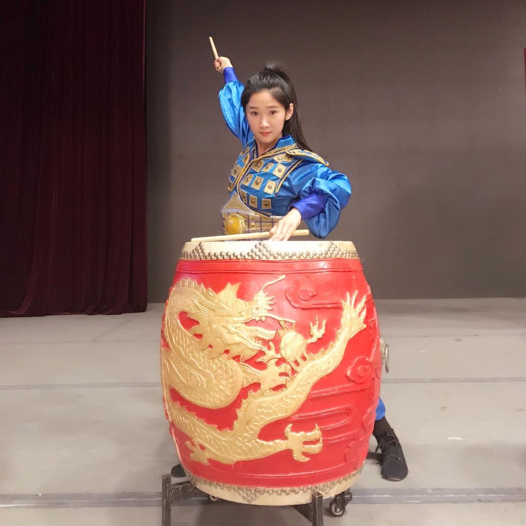 黄若研