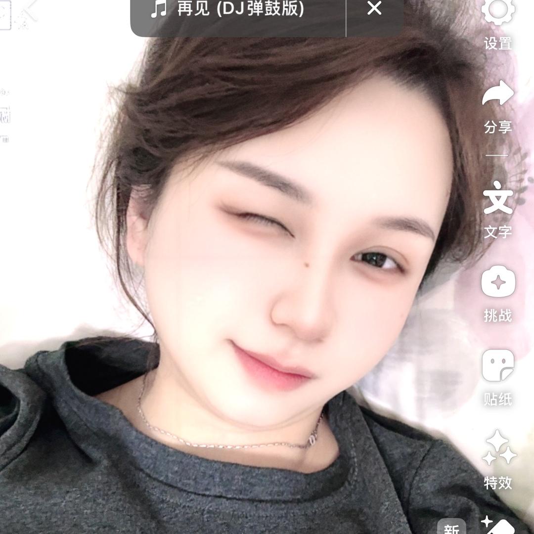 肖肖.