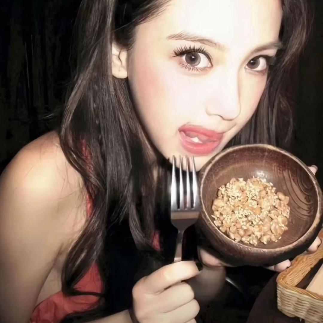 女二