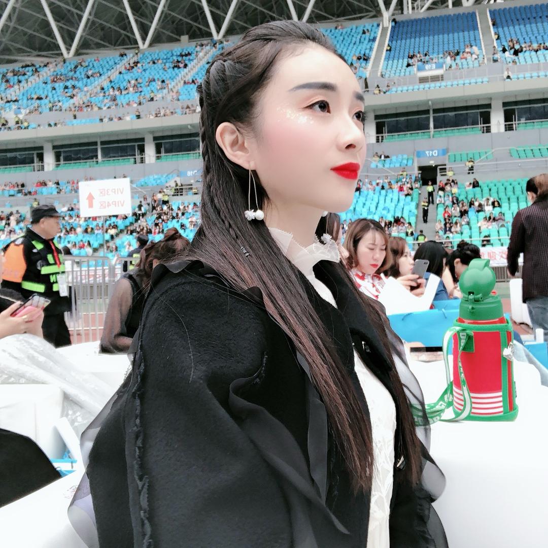 杭州链家王晓燕带你看房~橱窗都是自用好物