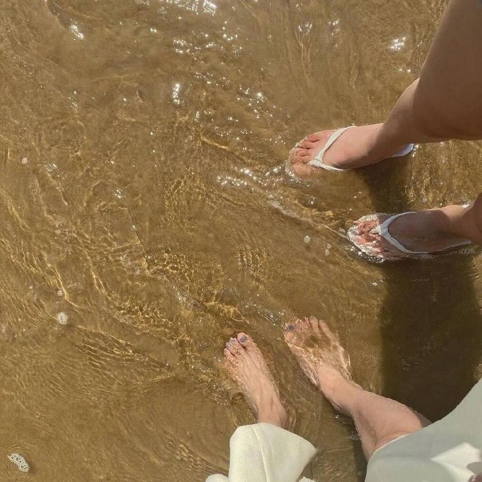 梳子梳好不会被风吹乱的刘海