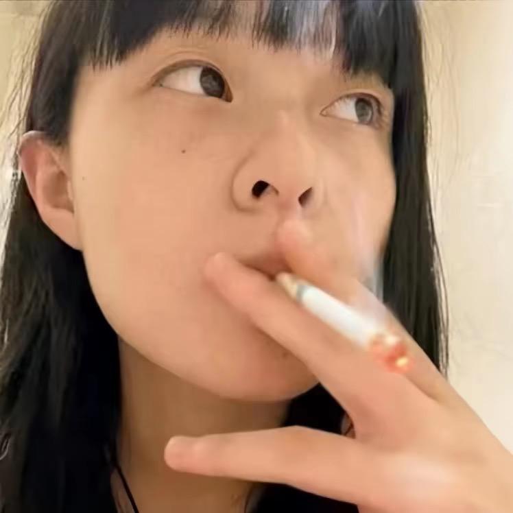 任痛苦流经我