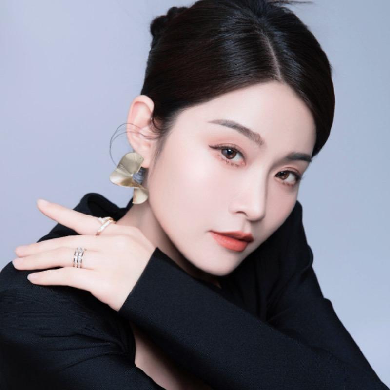 海莉姐的小迷妹