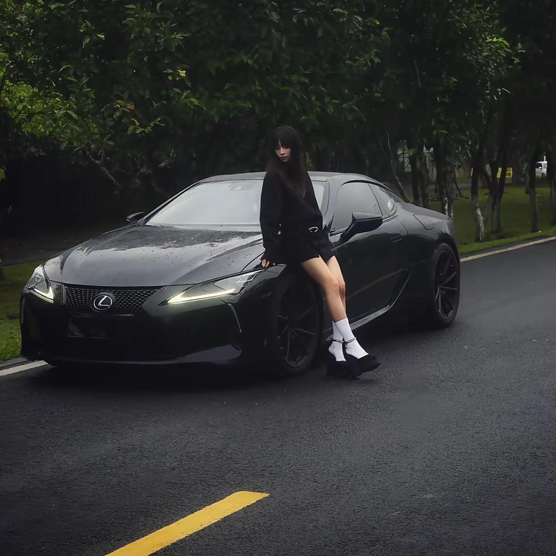 雯雯二手车批发