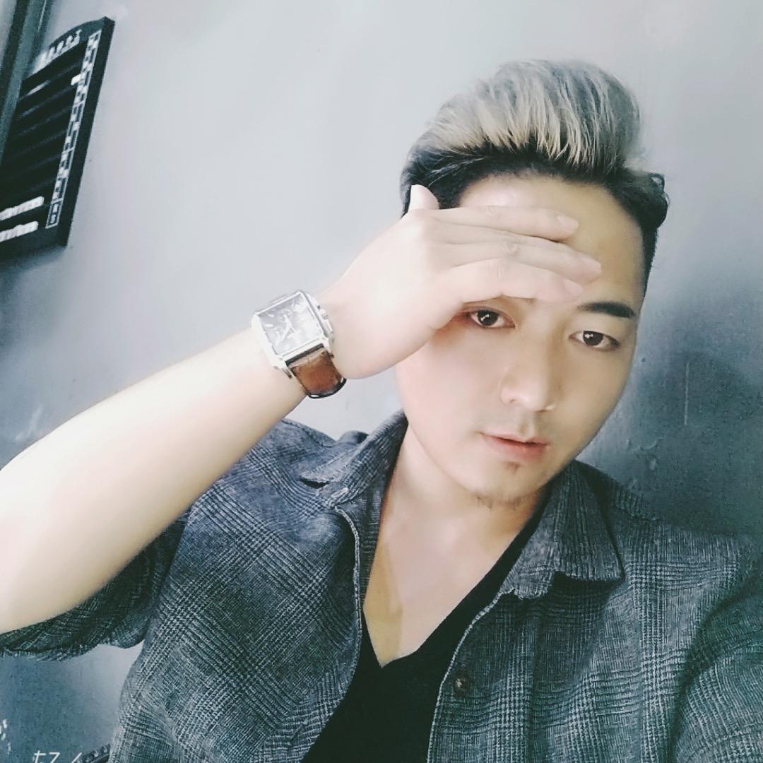 名都造型。  啊韦