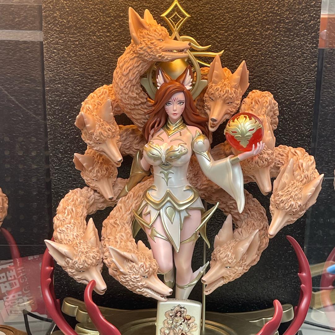 情怀潮玩公涩