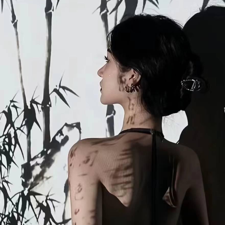 以玫瑰💔做礼