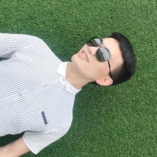 隔壁村的那二傻子🪳