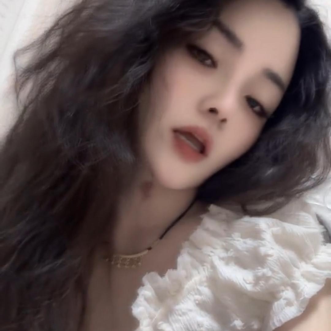 杨依馨