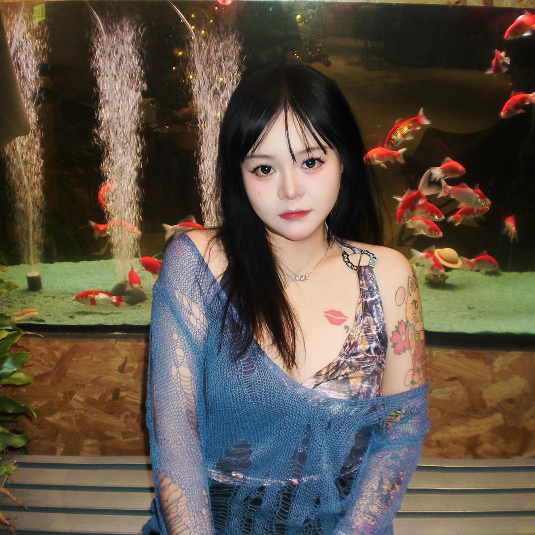 除了我都是小猪～