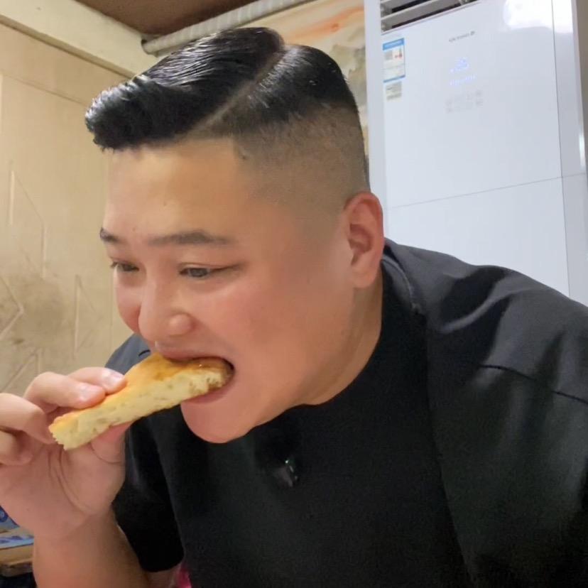 书与贤（大口吃饭）
