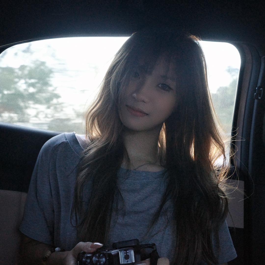 抑郁绝世美女
