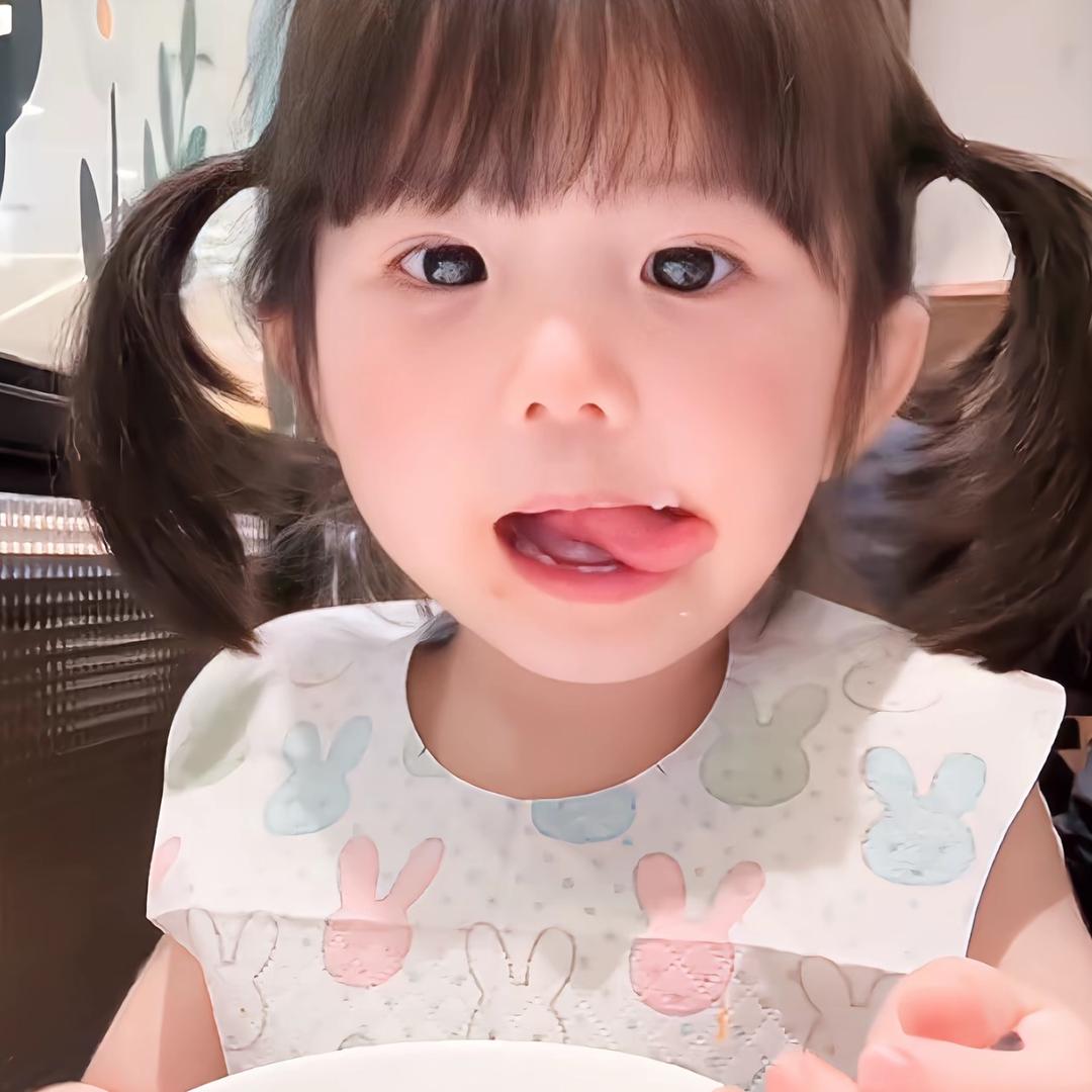 可爱的周六饱饱.^