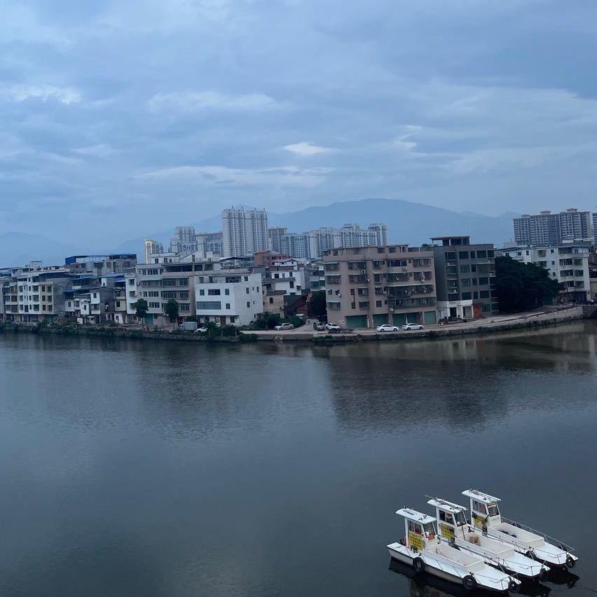 清风抚雨