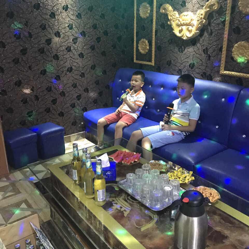小伍哥