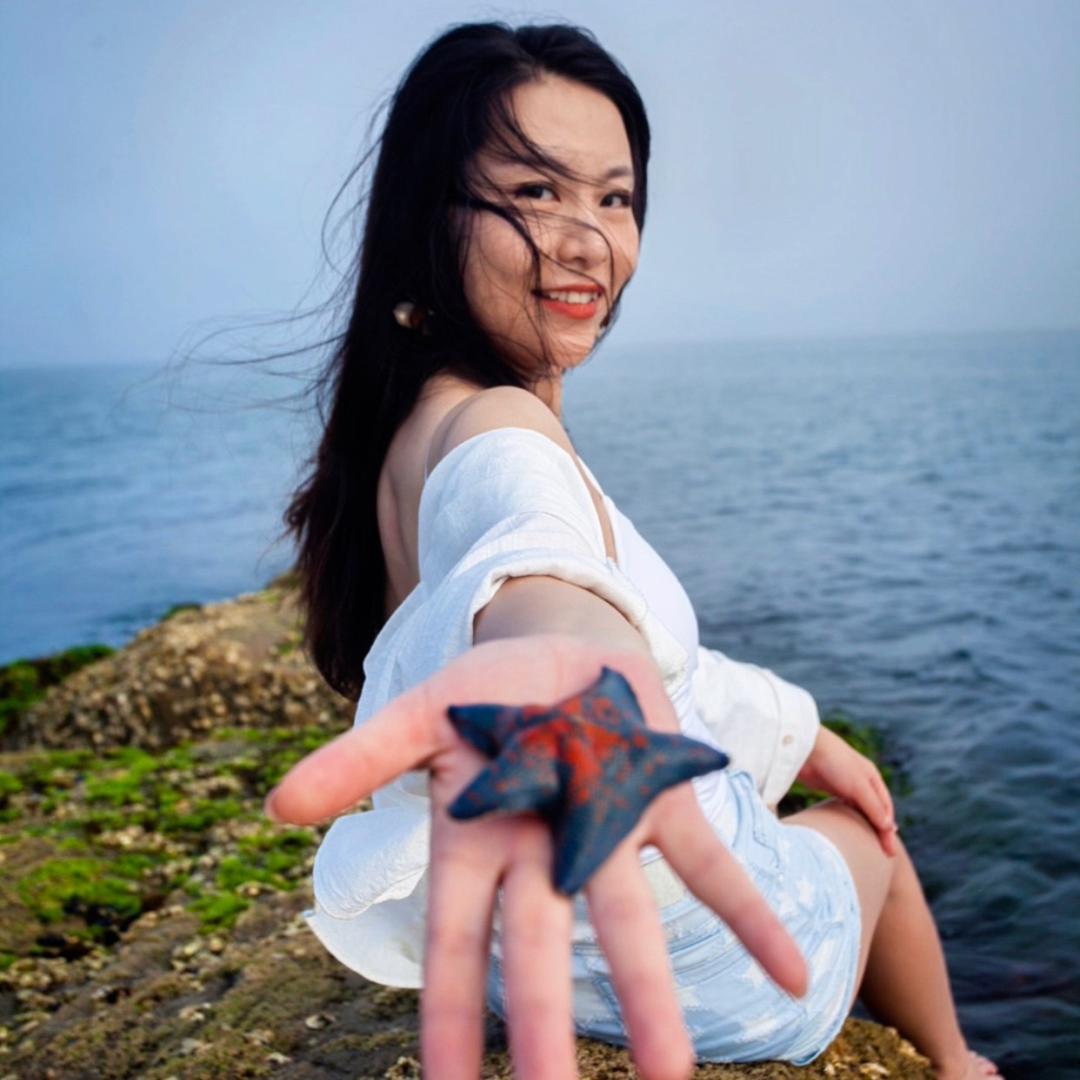 虎娅教化妆