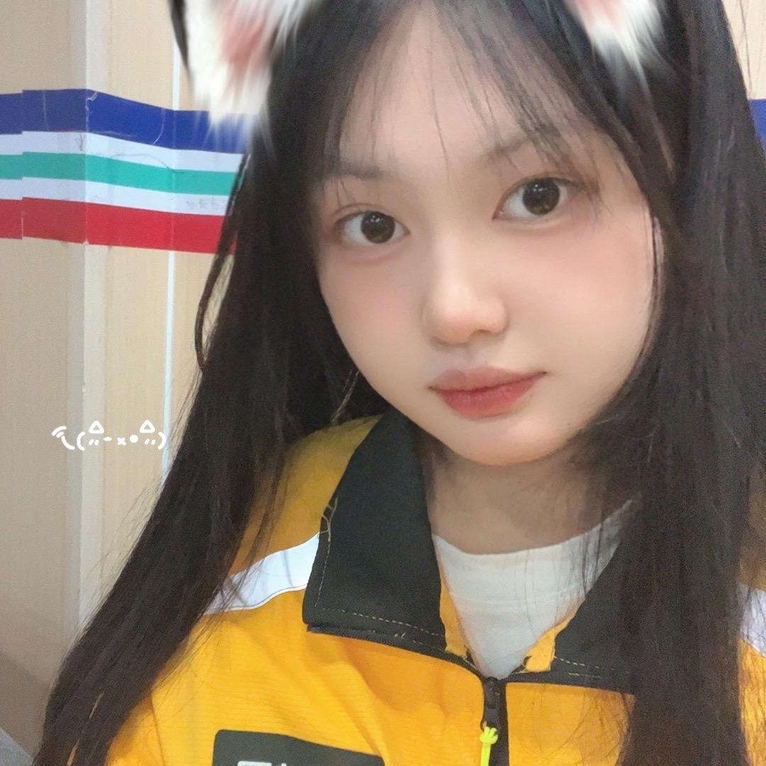 摆烂小美
