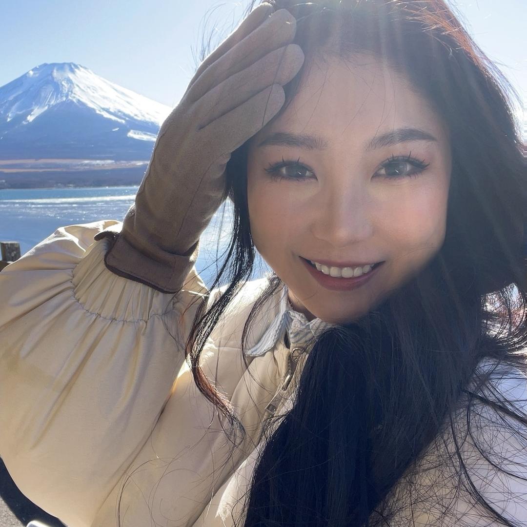 宸世雪