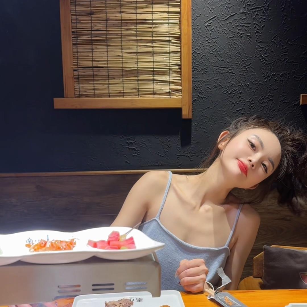 🌸🌸小花的餐酒吧叫乐意轩
