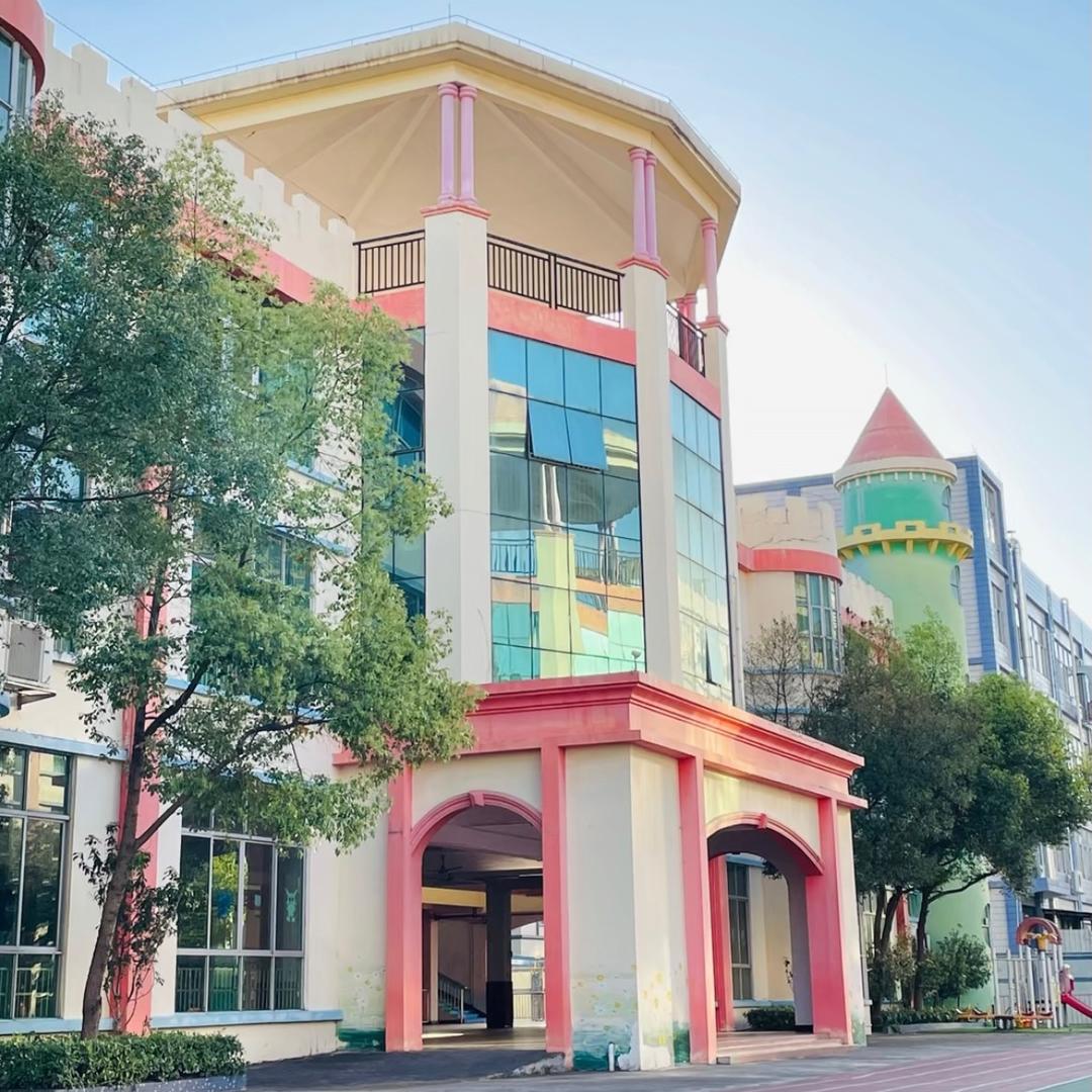 石湾未来星幼儿园彭老师