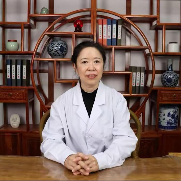 中医肾内科何学红