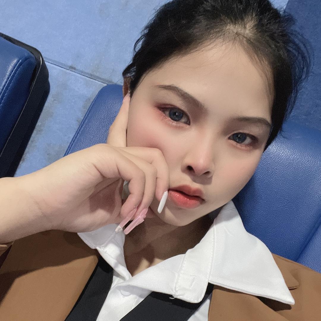 中山黑妹提新车（888）