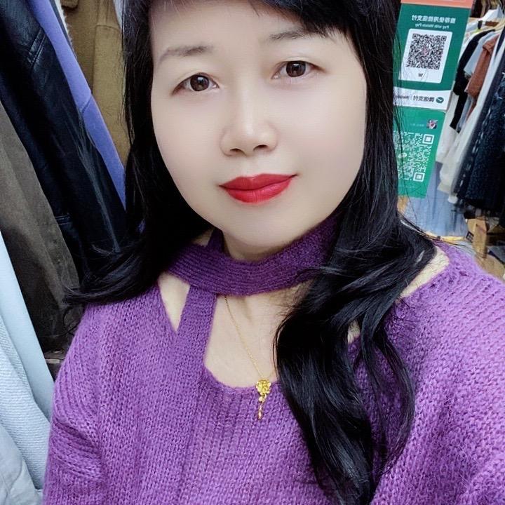 用户：《倪倪. nini 🦋》时尚女装