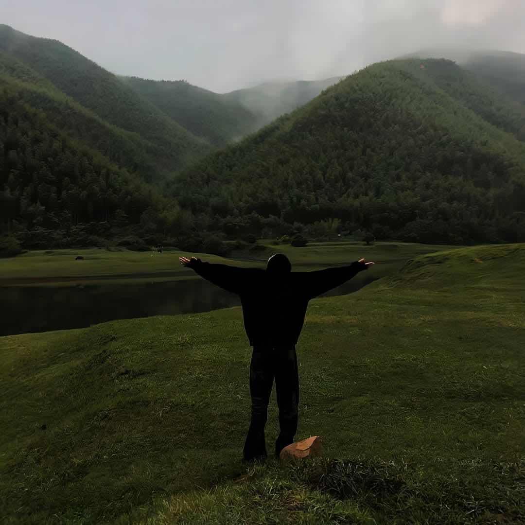 lnyoJ