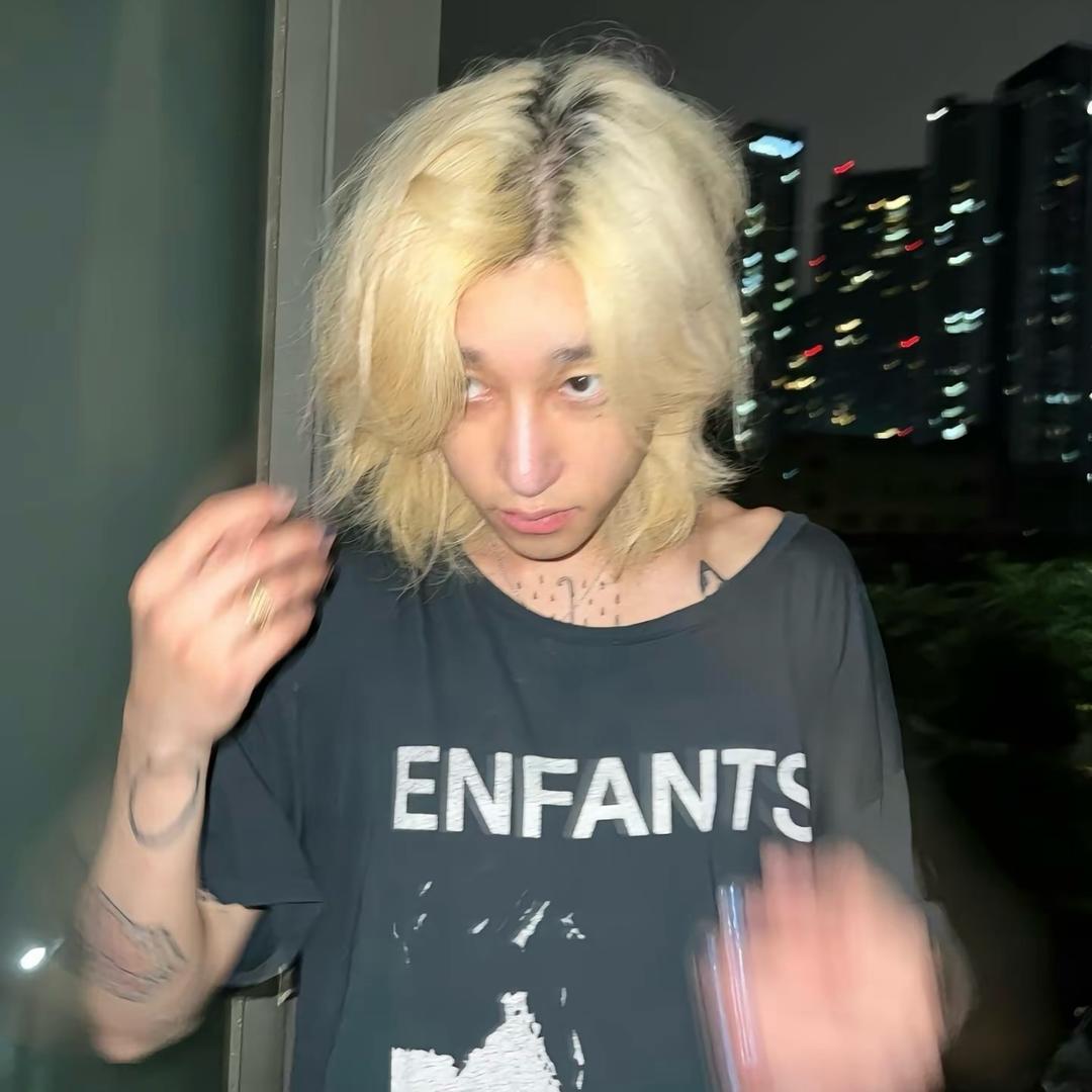 Y……