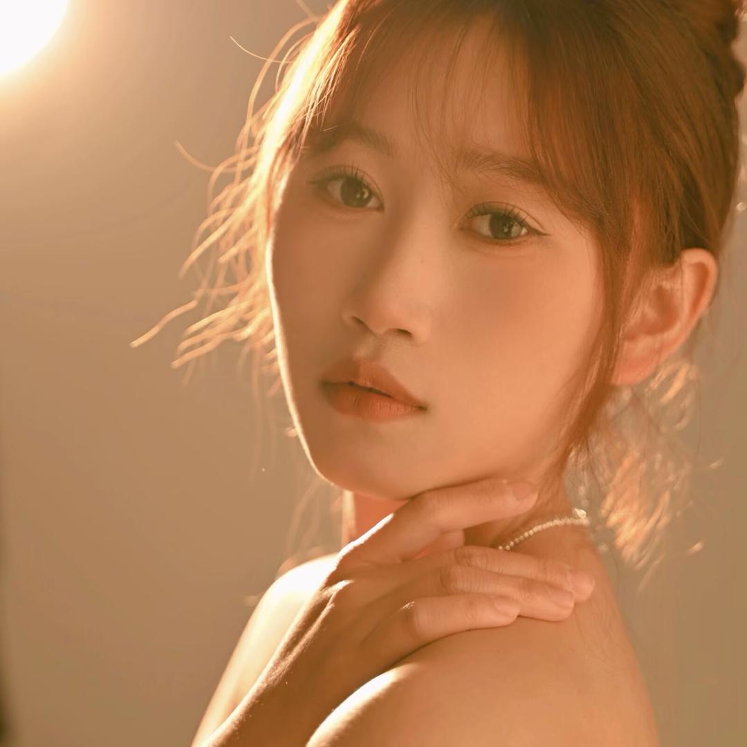 文山金夫人化妆师佳佳