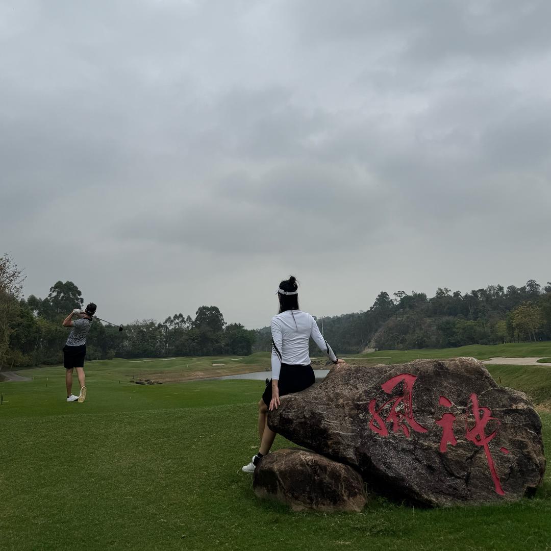 Golf小W