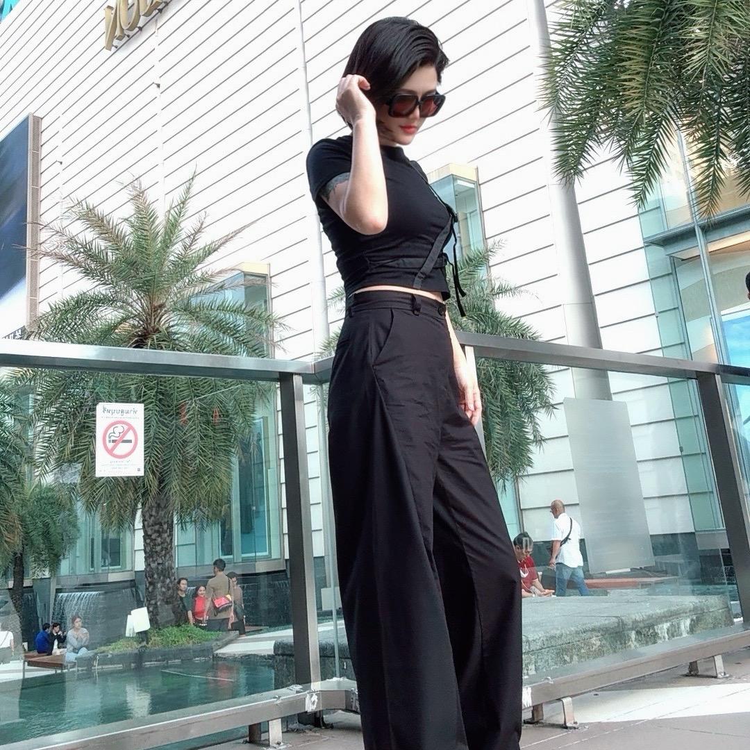 伊@